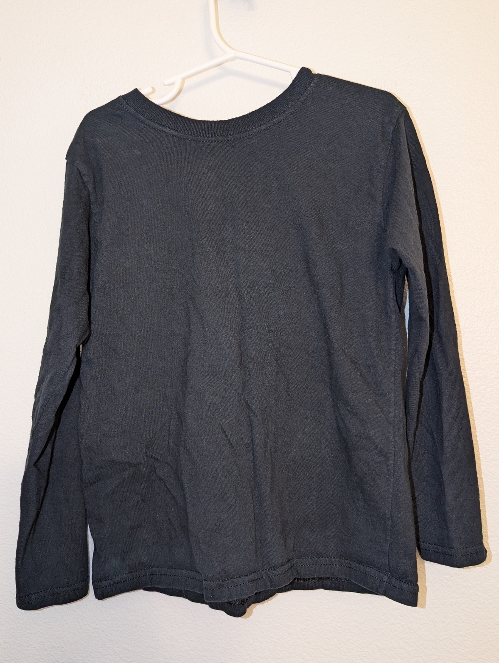 Fruit of the Loom Black Long Sleeve T-Shirt Size 6/7